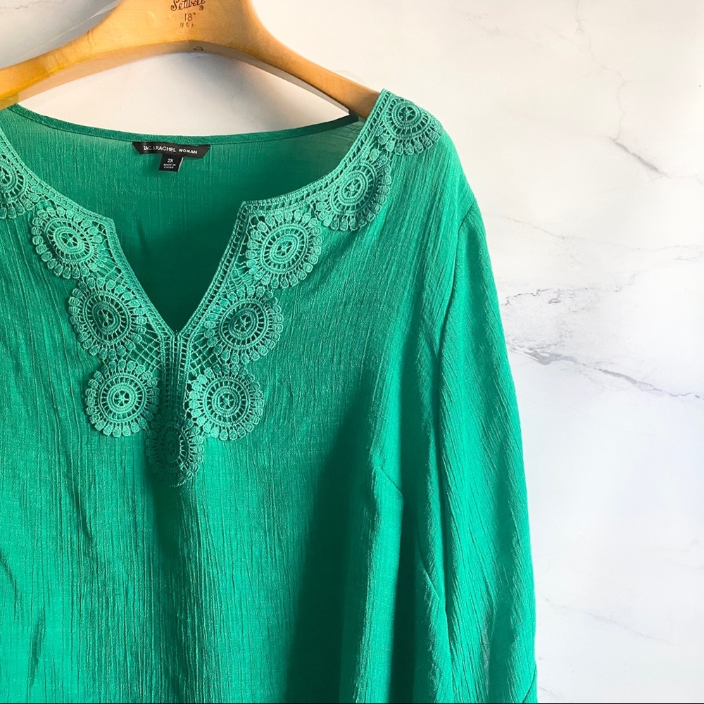 Zac & Rachel Plus Size Green Sharkbite Hem Tunic Top 2X
